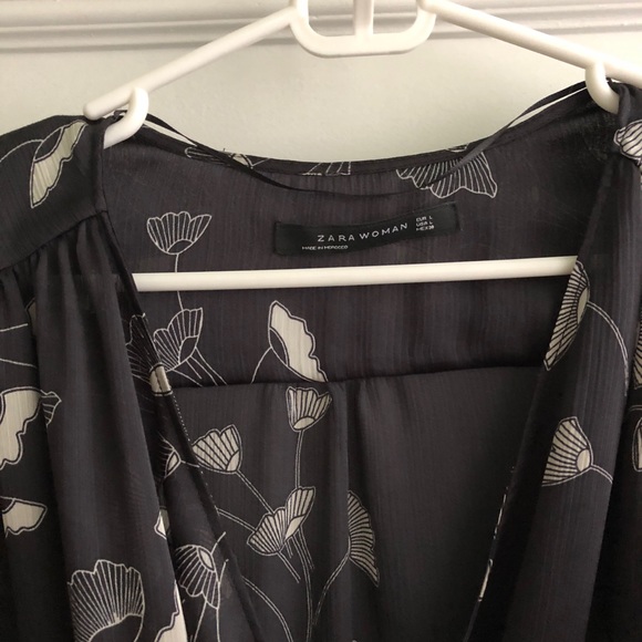 Top - Picture 2 of 2